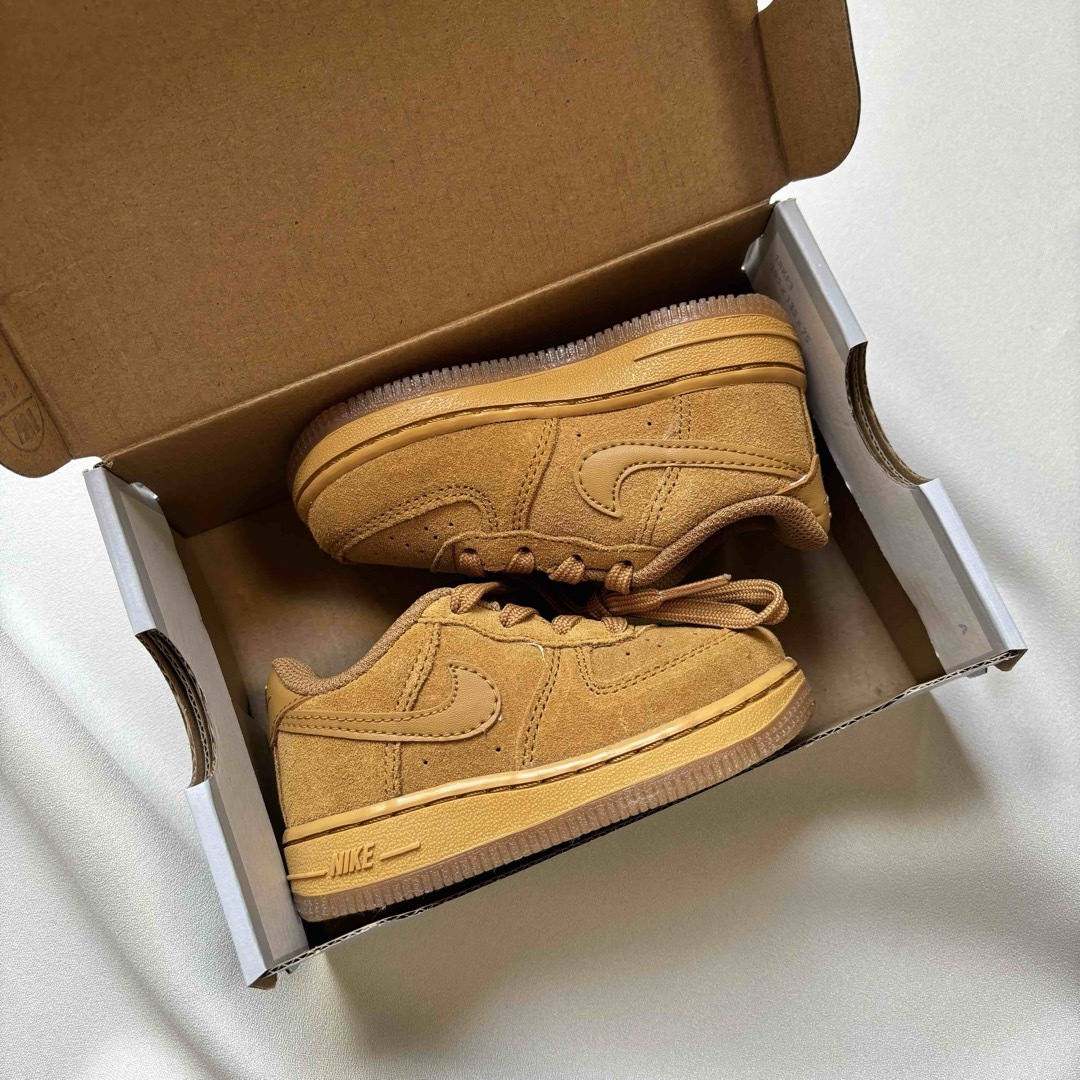 NIKE(ナイキ)のNIKE AIR FORCE 1 LV8 3 TD WHEAT 12cm キッズ/ベビー/マタニティのベビー靴/シューズ(~14cm)(スニーカー)の商品写真