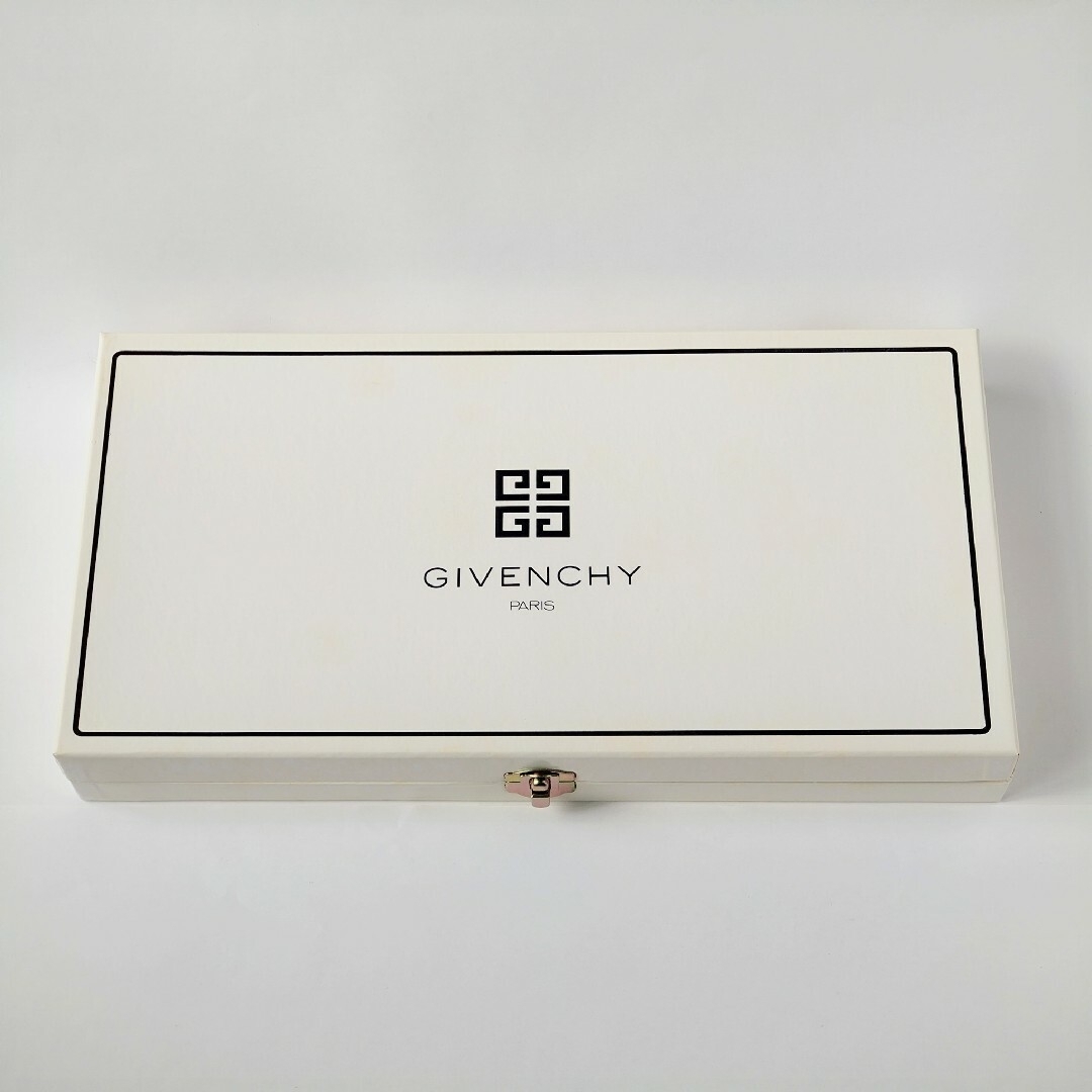 GIVENCHY(ジバンシィ)のGIVENCHY　ファイブプチセット インテリア/住まい/日用品のキッチン/食器(食器)の商品写真