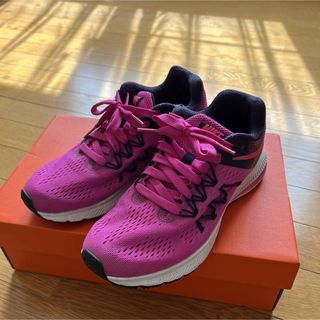 ナイキ(NIKE)のNIKEスニーカー【23.5cm】(スニーカー)