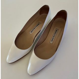 マノロブラニク（ホワイト/白色系）の通販 100点以上 | MANOLO BLAHNIK 