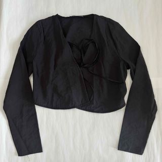 ザラ(ZARA)のZARA ザラ 黒 長袖カシュクールトップス(シャツ/ブラウス(長袖/七分))