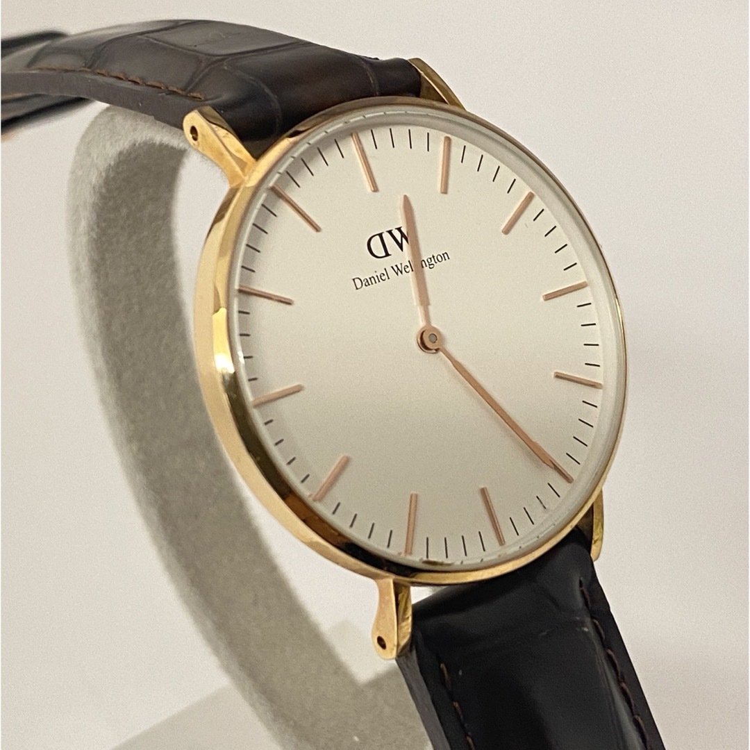 Daniel Wellington(ダニエルウェリントン)の1回極美品 定価3.3万 DWダニエルウェリントン 替えベルト付 箱/保 レディースのファッション小物(腕時計)の商品写真