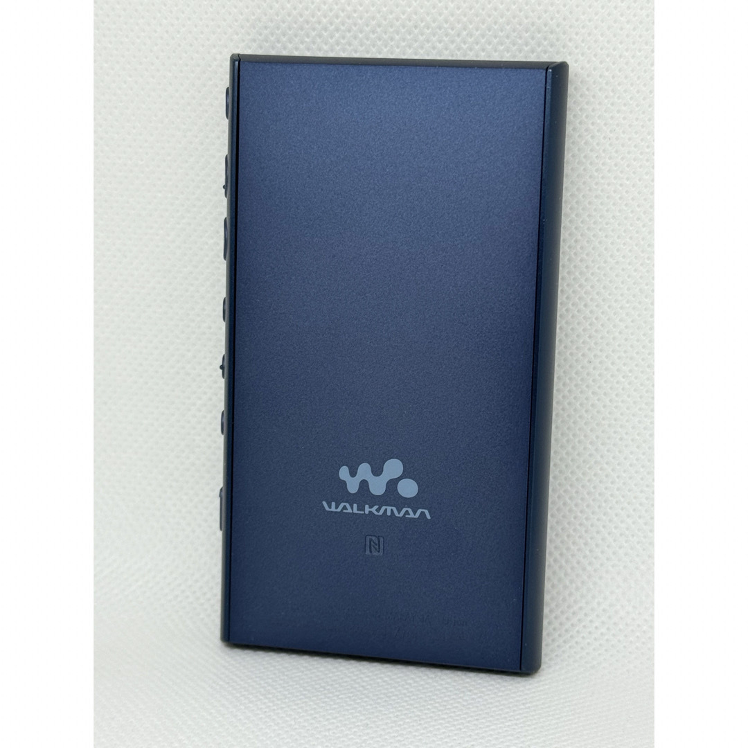 WALKMAN(ウォークマン)の美品SONY NW-A105(L)16GB ブルー ハイレゾ対応ウォークマン スマホ/家電/カメラのオーディオ機器(ポータブルプレーヤー)の商品写真