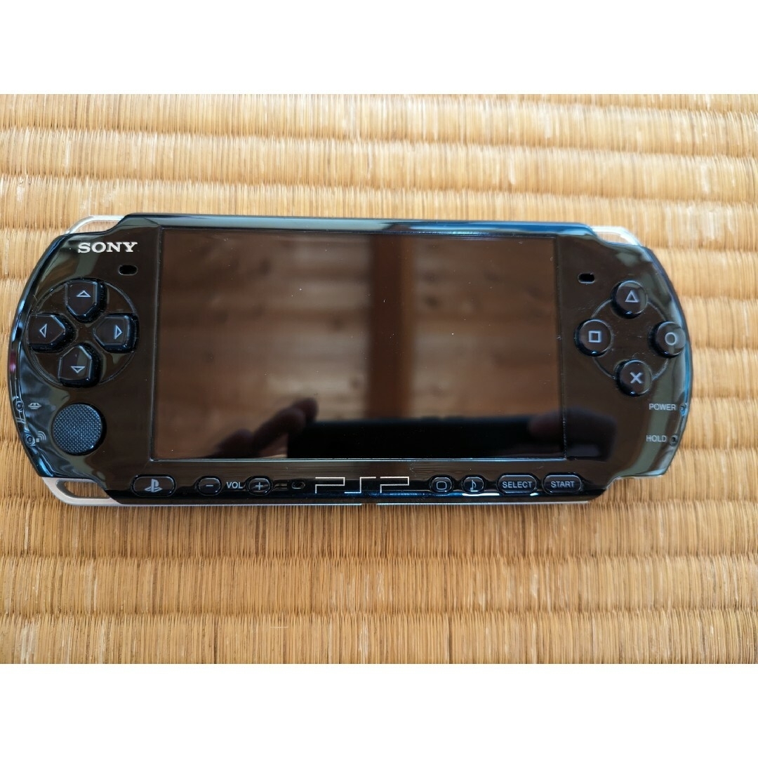 PlayStation Portable(プレイステーションポータブル)のPSP 3000 本体 エンタメ/ホビーのゲームソフト/ゲーム機本体(携帯用ゲーム機本体)の商品写真