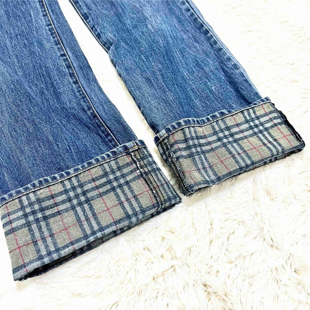 BURBERRY(バーバリー)の美品 Burberry London デニムパンツ Gパン ノバチェック レディースのパンツ(デニム/ジーンズ)の商品写真