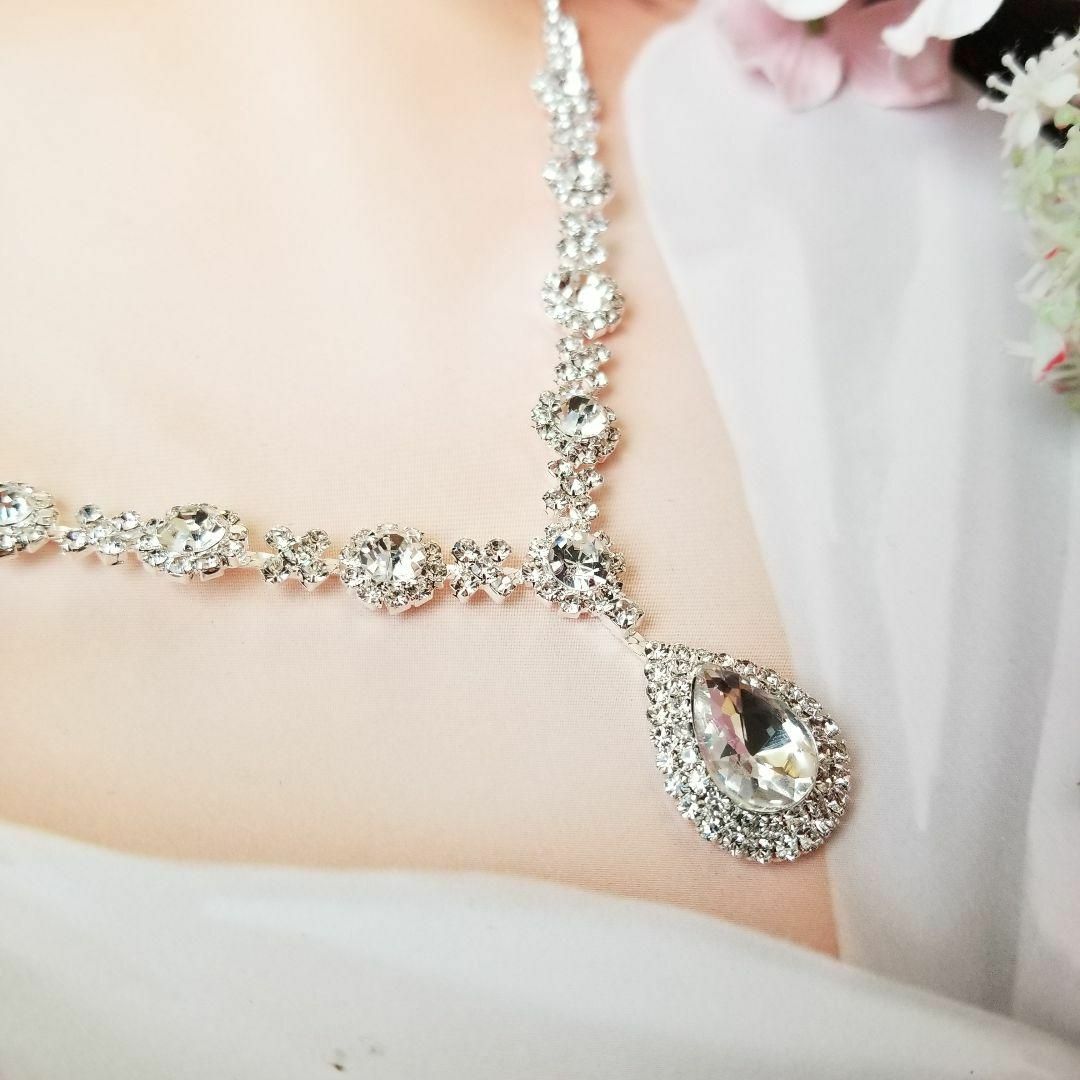 綺麗な輝きビジューネックレスとピアス tnp24197 結婚式、セレモニー レディースのアクセサリー(ネックレス)の商品写真