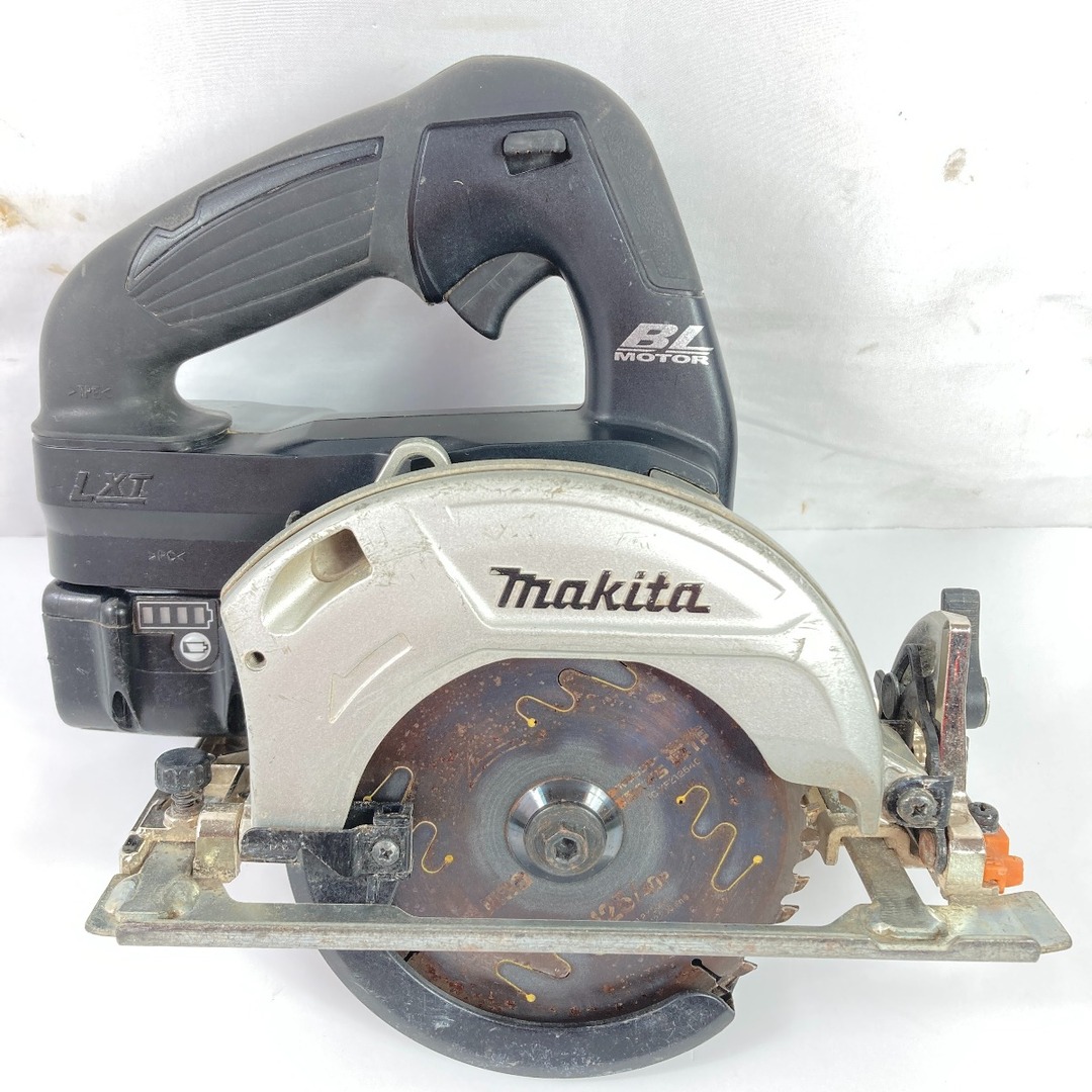 Makita(マキタ)の＊＊MAKITA マキタ 125mm 18V 充電式マルノコ  (バッテリ1個・充電器・ケース付） HS471D ブラック インテリア/住まい/日用品のインテリア/住まい/日用品 その他(その他)の商品写真