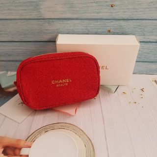 シャネル(CHANEL)の【新品】CHANEL　シャネル ノベルティポーチ ラメ入り　レッド(ポーチ)