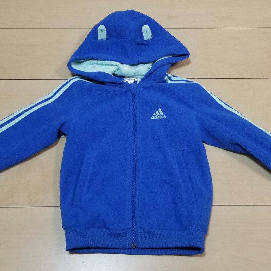 adidas(アディダス)のアディダス　パーカー　100cm　子供　男の子 キッズ/ベビー/マタニティのキッズ服男の子用(90cm~)(ジャケット/上着)の商品写真