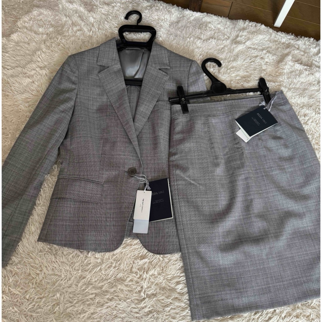 THE SUIT COMPANY(スーツカンパニー)のTHE SUIT COMPANY REDA1865スーツセット★新品★ レディースのフォーマル/ドレス(スーツ)の商品写真