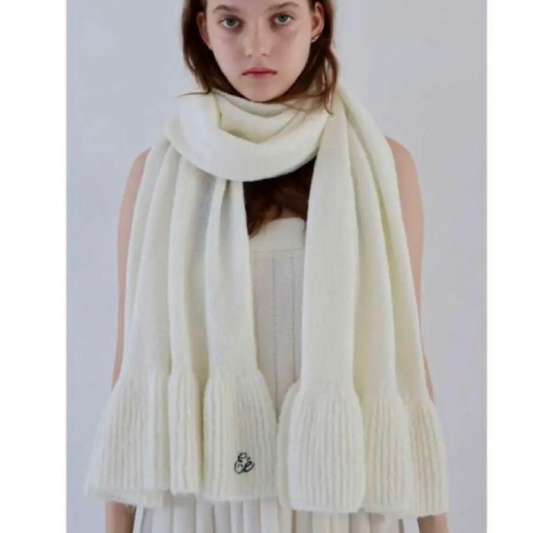 épine(エピヌ)のepine Eé frill knit muffler エピヌ マフラー レディースのファッション小物(マフラー/ショール)の商品写真