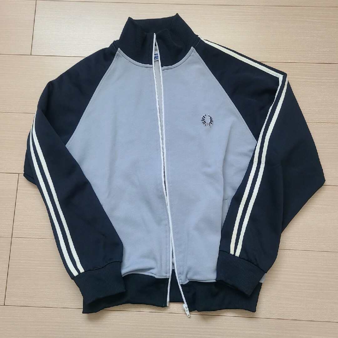 FRED PERRY(フレッドペリー)のフレッドペリー　FRED PERRY　トラックトップ　ジャージ メンズのトップス(ジャージ)の商品写真