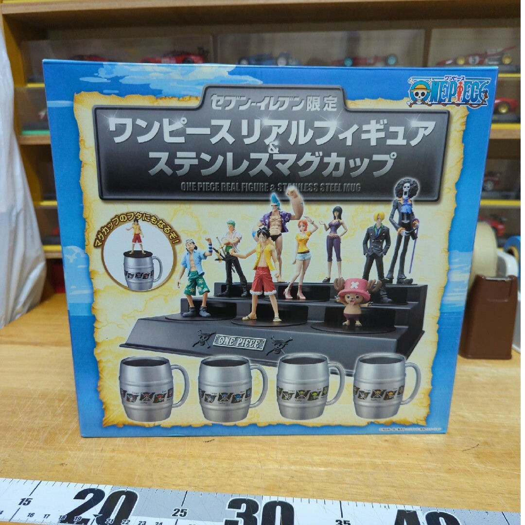 セブンイレブン限定ワンピースマグカップ４点＆フィギュア９点セット エンタメ/ホビーのおもちゃ/ぬいぐるみ(キャラクターグッズ)の商品写真