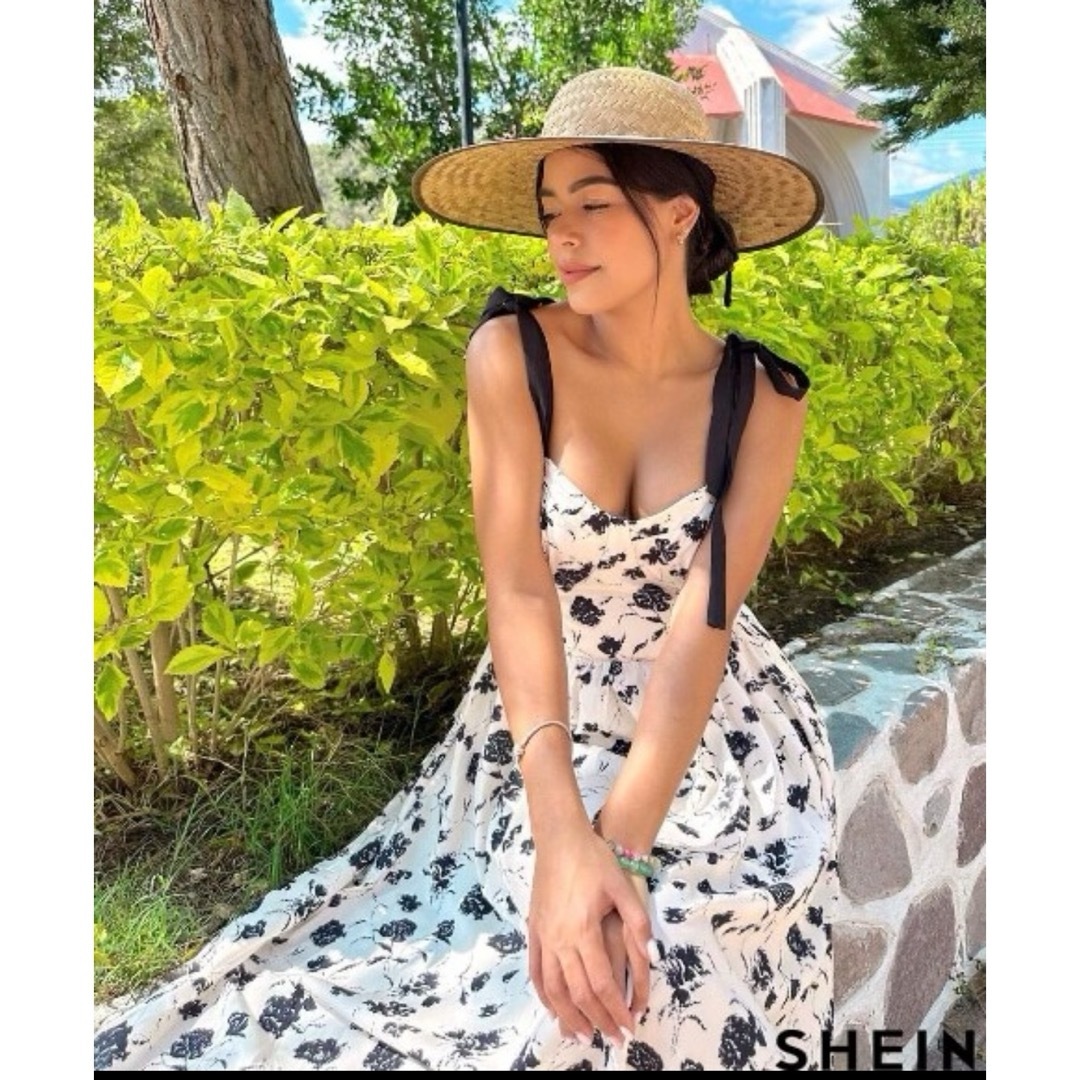 SHEIN(シーイン)のSHEIN MOD フローラル 柄 タイストラップ キャミドレス 夏 ロング レディースのワンピース(ロングワンピース/マキシワンピース)の商品写真