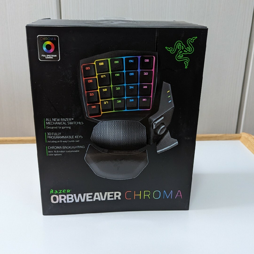 Razer(レイザー)のRazer マルチライティングメカニカル 左手用キーパッド ORBWEAVER… スマホ/家電/カメラのPC/タブレット(PC周辺機器)の商品写真