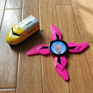 タカラトミー(Takara Tomy)のプラレール　ドクターイエローと仮面ライダーのおもちゃ(電車のおもちゃ/車)