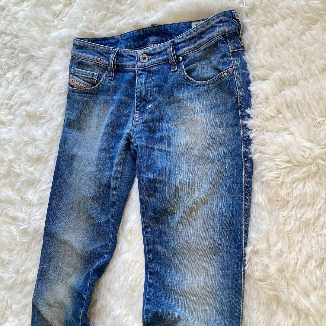 DIESEL(ディーゼル)のDEESEL LHELA デニム ストレッチ スタッズ W72 レディースのパンツ(デニム/ジーンズ)の商品写真