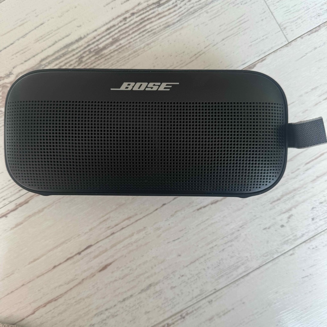 BOSE(ボーズ)の【美品】BOSE SOUNDLINK FLEX  スピーカー スマホ/家電/カメラのオーディオ機器(スピーカー)の商品写真