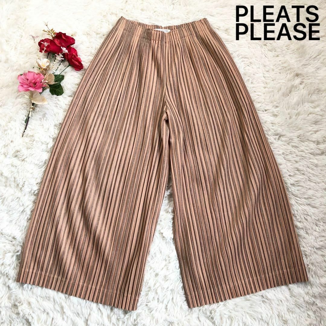 PLEATS PLEASE ISSEY MIYAKE(プリーツプリーズイッセイミヤケ)の【美品】プリーツプリーズ 近年モデル スーパーワイドパンツ レーヨン混 L レディースのパンツ(カジュアルパンツ)の商品写真