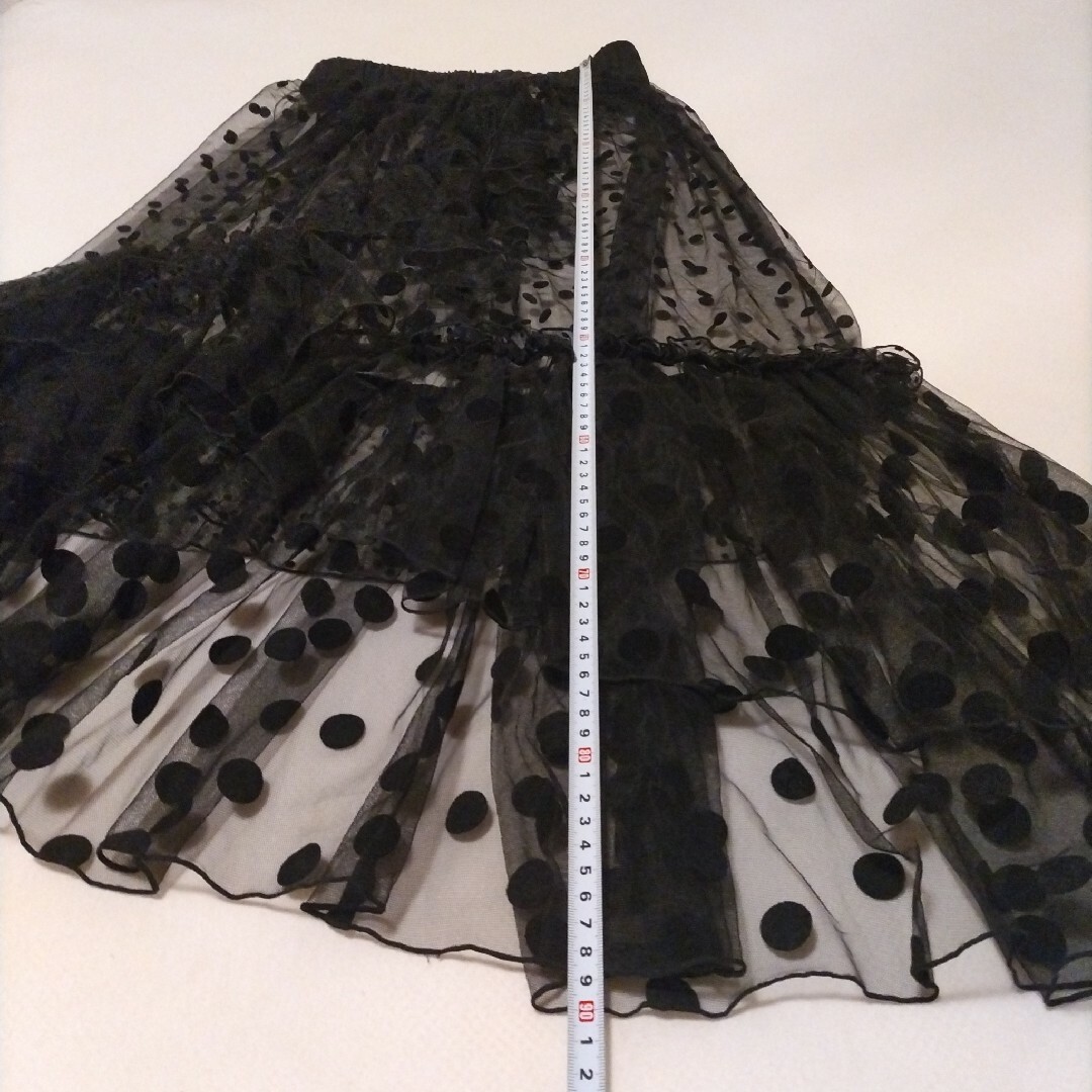 SNIDEL(スナイデル)の未使用　SNIDEL　 スナイデル　ブラック　チュールスカート　ドット　透け感 レディースのスカート(ロングスカート)の商品写真