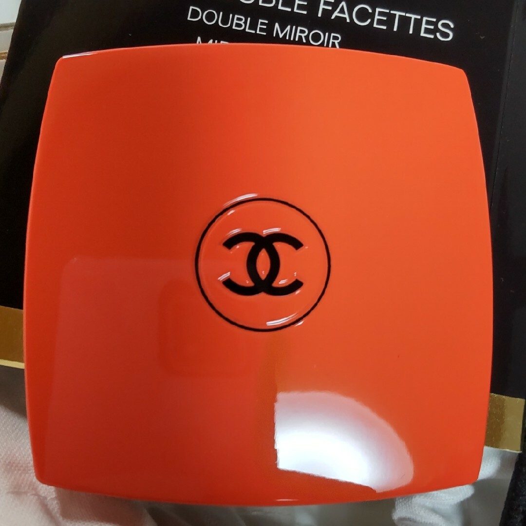 CHANEL(シャネル)のCHANEL シャネルミロワール ドゥーブル ファセットコンパクト 121 レディースのファッション小物(ミラー)の商品写真