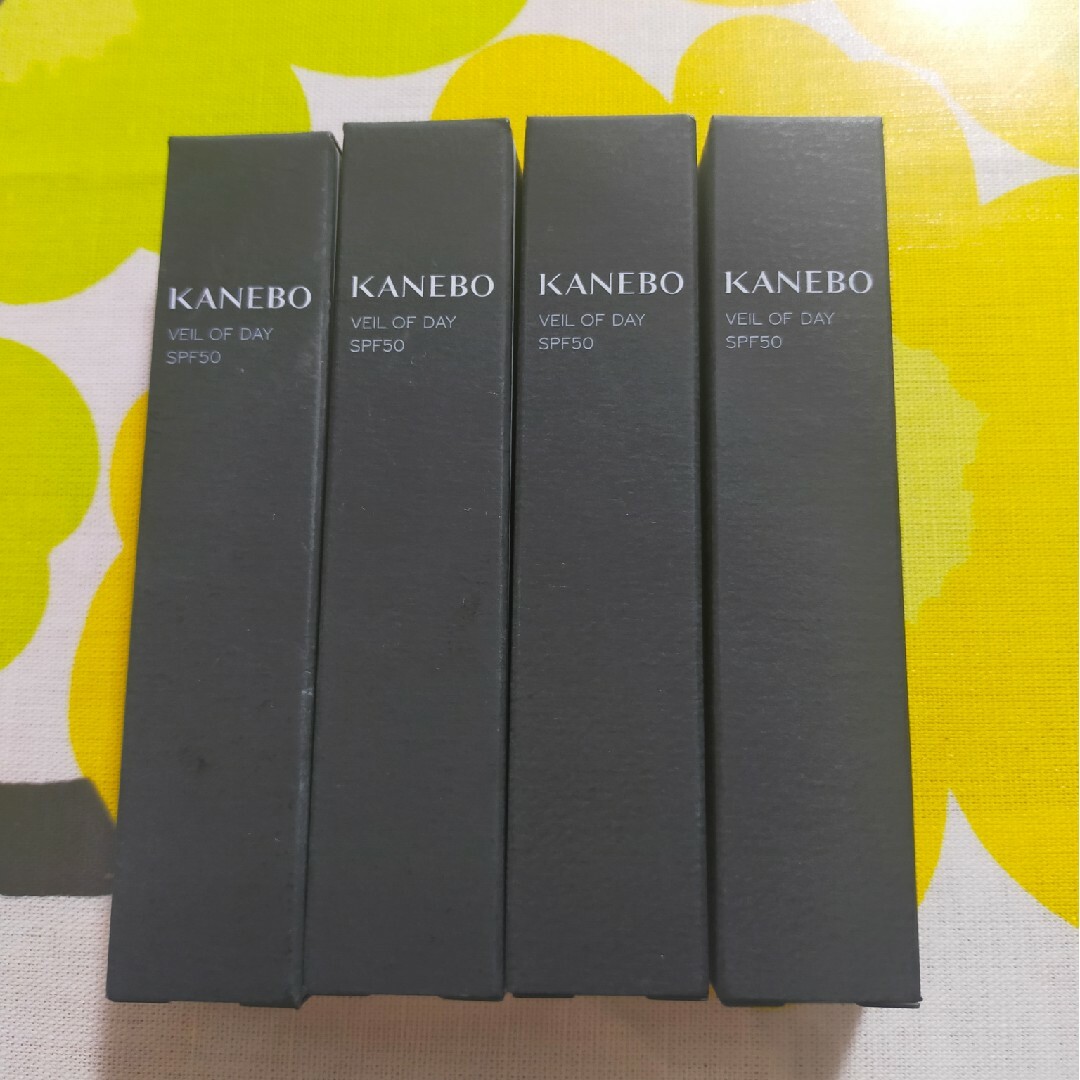 Kanebo(カネボウ)のカネボウ　KANEBO　ヴェイルオブデイ　4本セット コスメ/美容のスキンケア/基礎化粧品(美容液)の商品写真