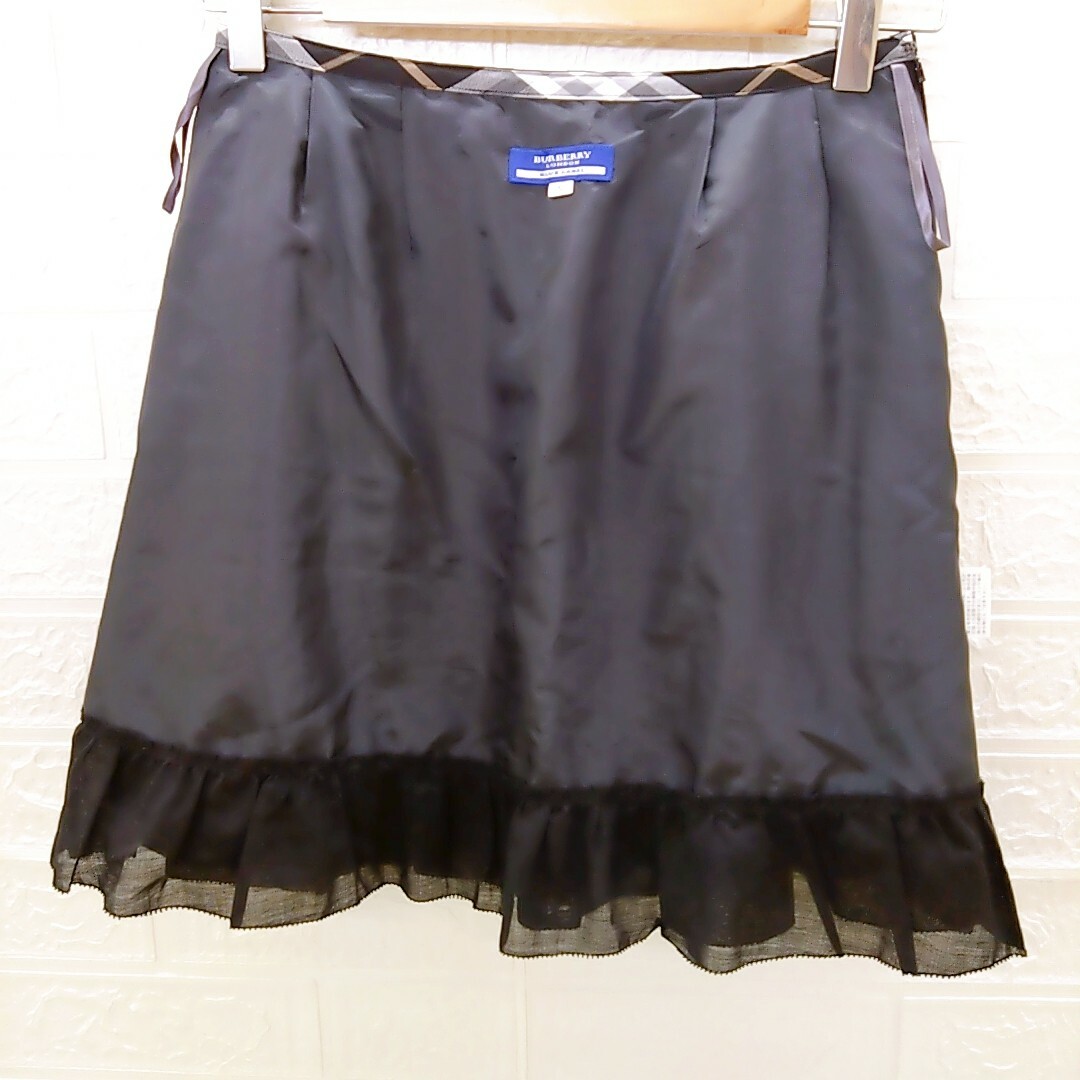 BURBERRY BLUE LABEL(バーバリーブルーレーベル)の《BURBERRY BLUE LABEL》バーバリーブルーレーベル　毛　レーヨン レディースのスカート(ひざ丈スカート)の商品写真