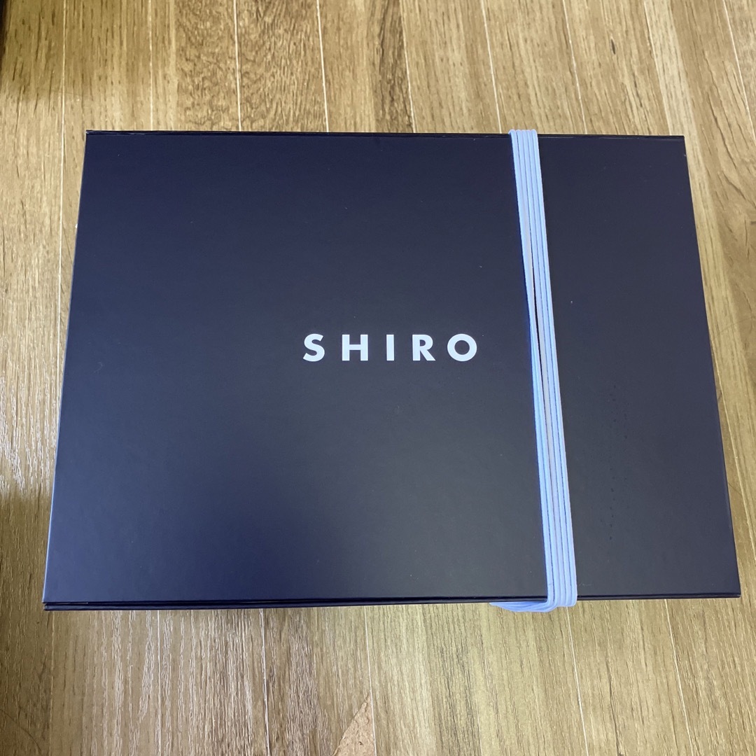 shiro(シロ)のSHIRO 箱のみ ショップ袋付 レディースのバッグ(ショップ袋)の商品写真