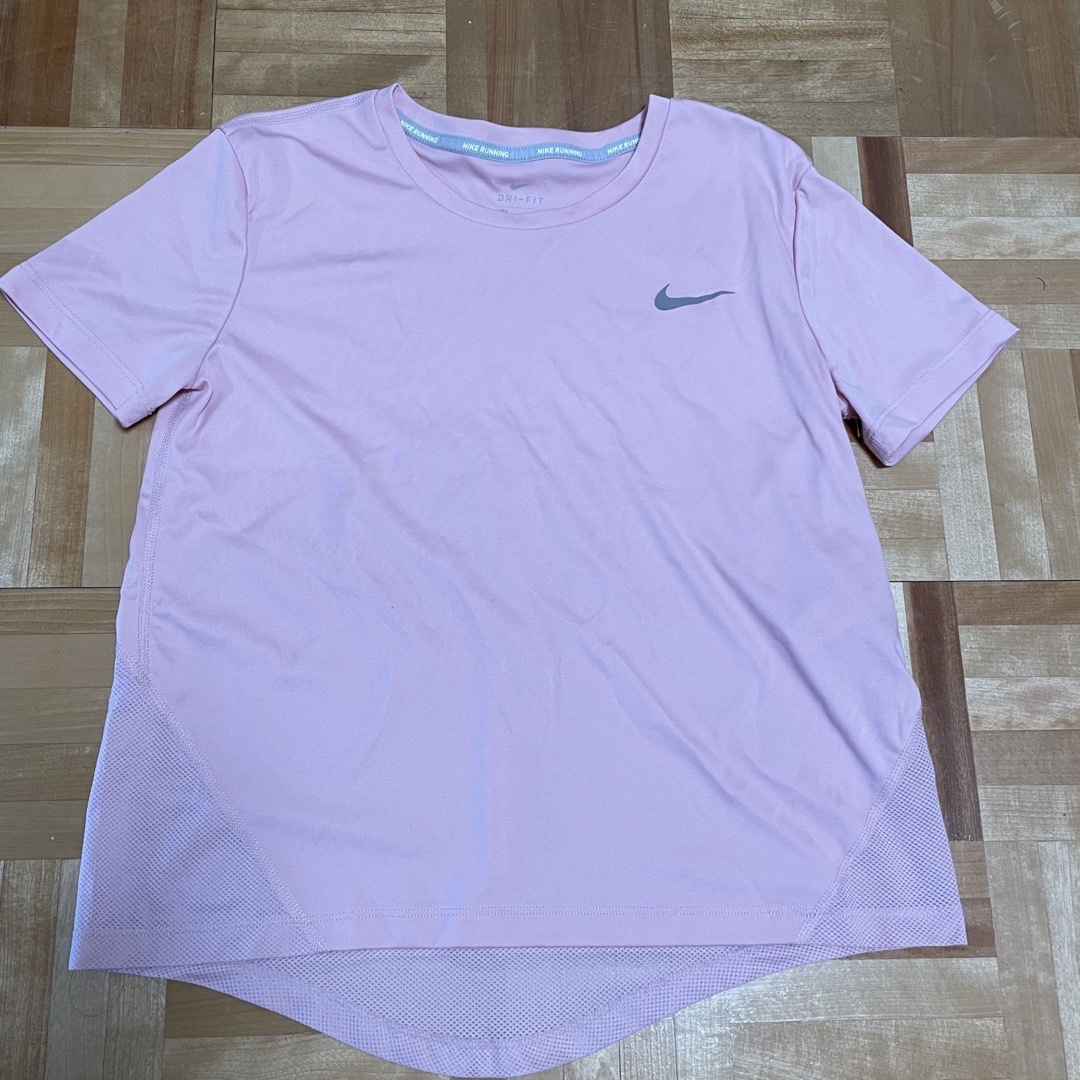 NIKE(ナイキ)のNIKE ランニングTシャツ　Mサイズ　DRIFIT スポーツ/アウトドアのランニング(ウェア)の商品写真