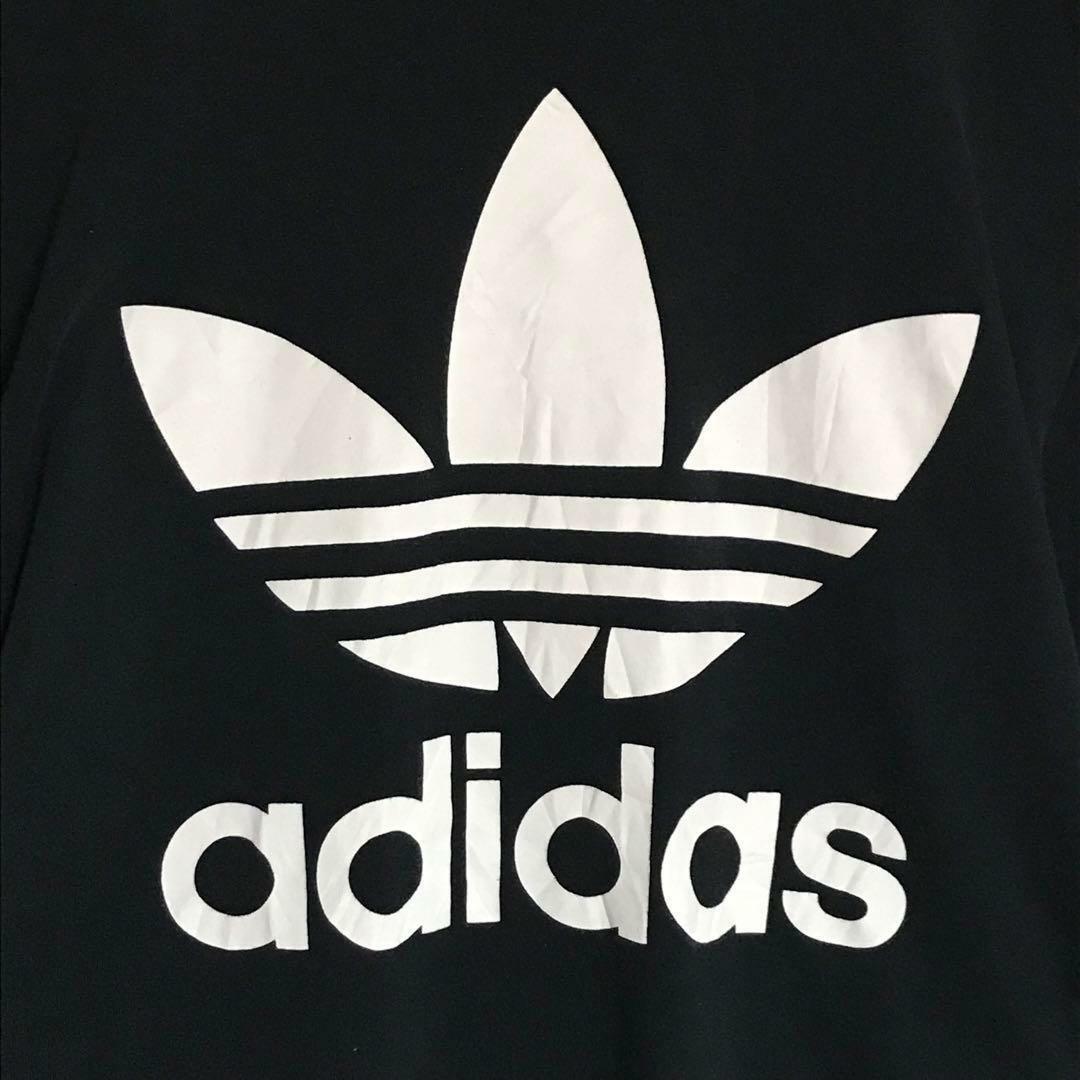 adidas(アディダス)の【人気定番】アディダス　センターデカロゴTシャツ　ブラック　A528 メンズのトップス(Tシャツ/カットソー(半袖/袖なし))の商品写真