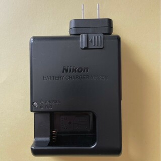ニコン(Nikon)のNikon バッテリーチャージャー　MH-25a(バッテリー/充電器)