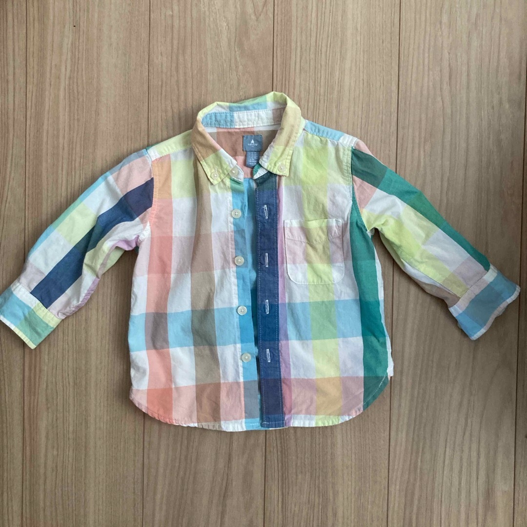 GAP(ギャップ)のGAP 男の子　上下セット キッズ/ベビー/マタニティのベビー服(~85cm)(シャツ/カットソー)の商品写真