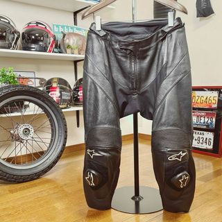 アルパインスターズ(alpinestars)の☆アルパインスターズ ミサイル レザーパンツ ショート ブラック/52(装備/装具)