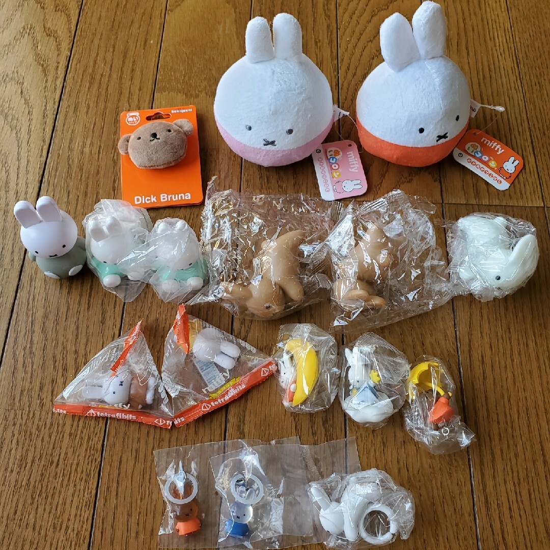 miffy(ミッフィー)の☺ES ミッフィー  まとめ売り 17個 セット エンタメ/ホビーのおもちゃ/ぬいぐるみ(キャラクターグッズ)の商品写真