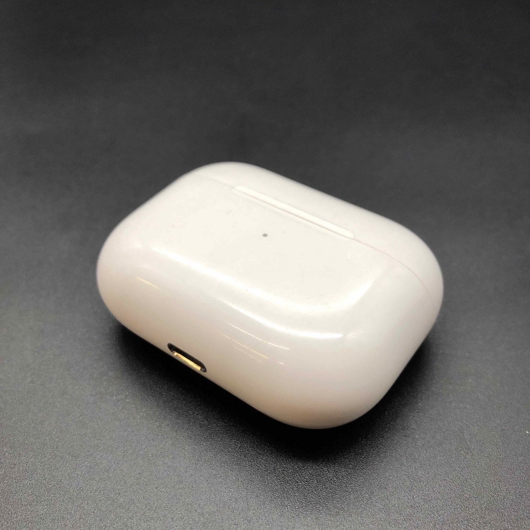 Apple - 即決 Apple アップル AirPods Pro 充電ケースのみ A2190の通販 by me/chio's shop|アップルならラクマ Apple - 即決 Apple アップル AirPods Pro 充電ケースのみ A2190の通販 by me/chio's shop|アップルならラクマ