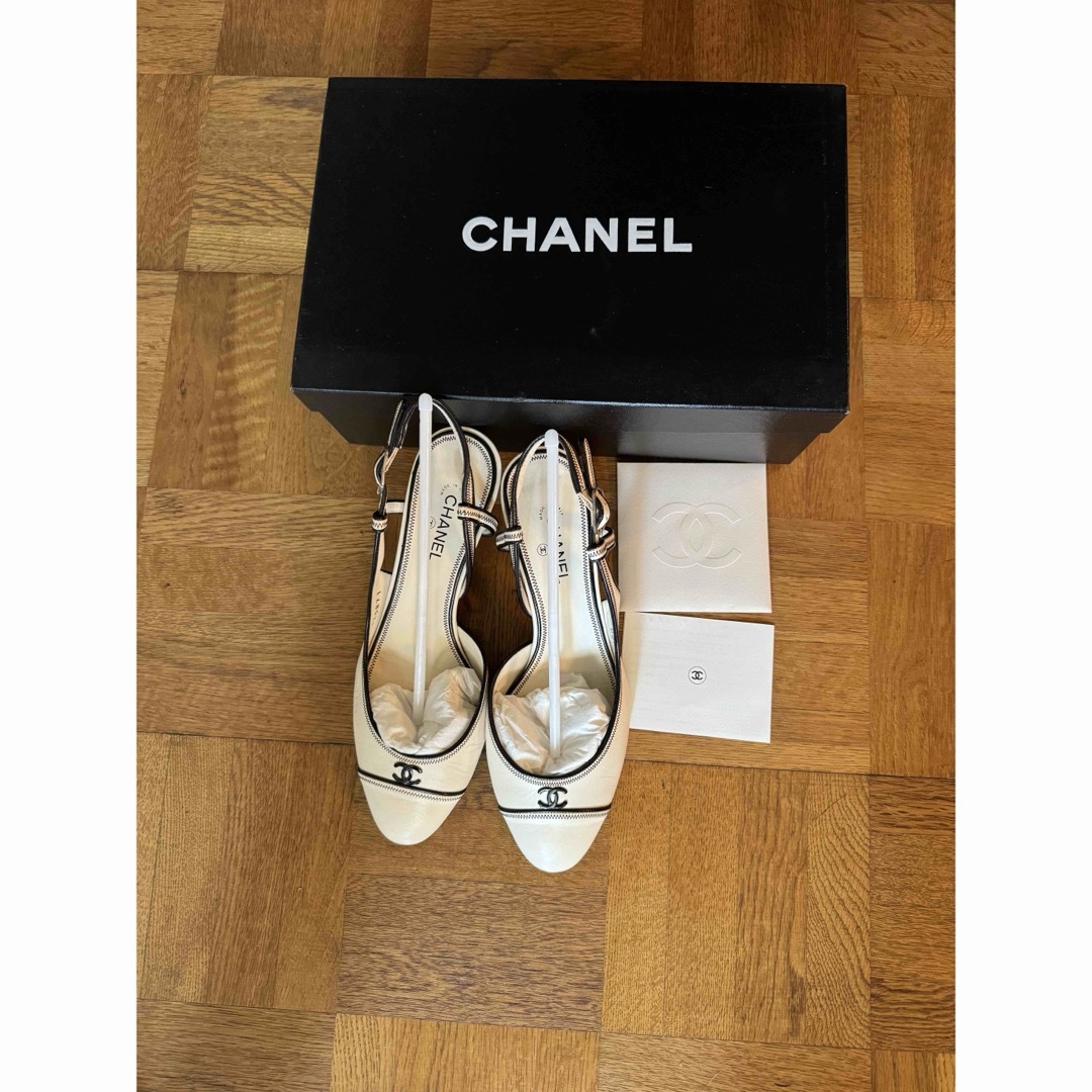 CHANEL(シャネル)の超美品　シャネル　ミュール レディースの靴/シューズ(ミュール)の商品写真