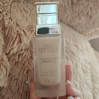 ディオール(Dior)のDior プレステージ ホワイト ル プロテクター UV ミネラル BB(BBクリーム)