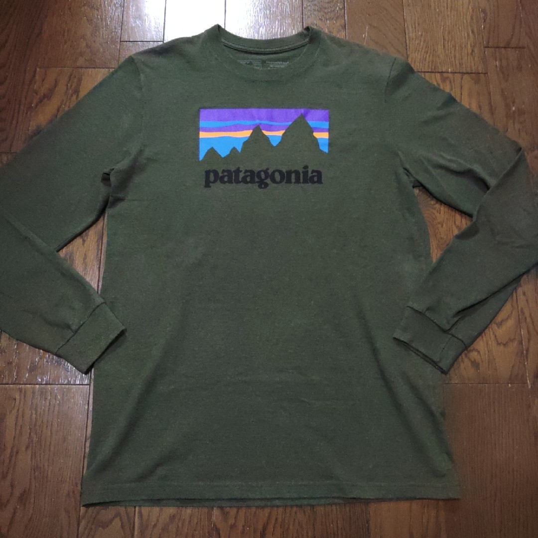 patagonia(パタゴニア)のpatagonia　ロンT　長袖　S　緑 メンズのトップス(Tシャツ/カットソー(七分/長袖))の商品写真