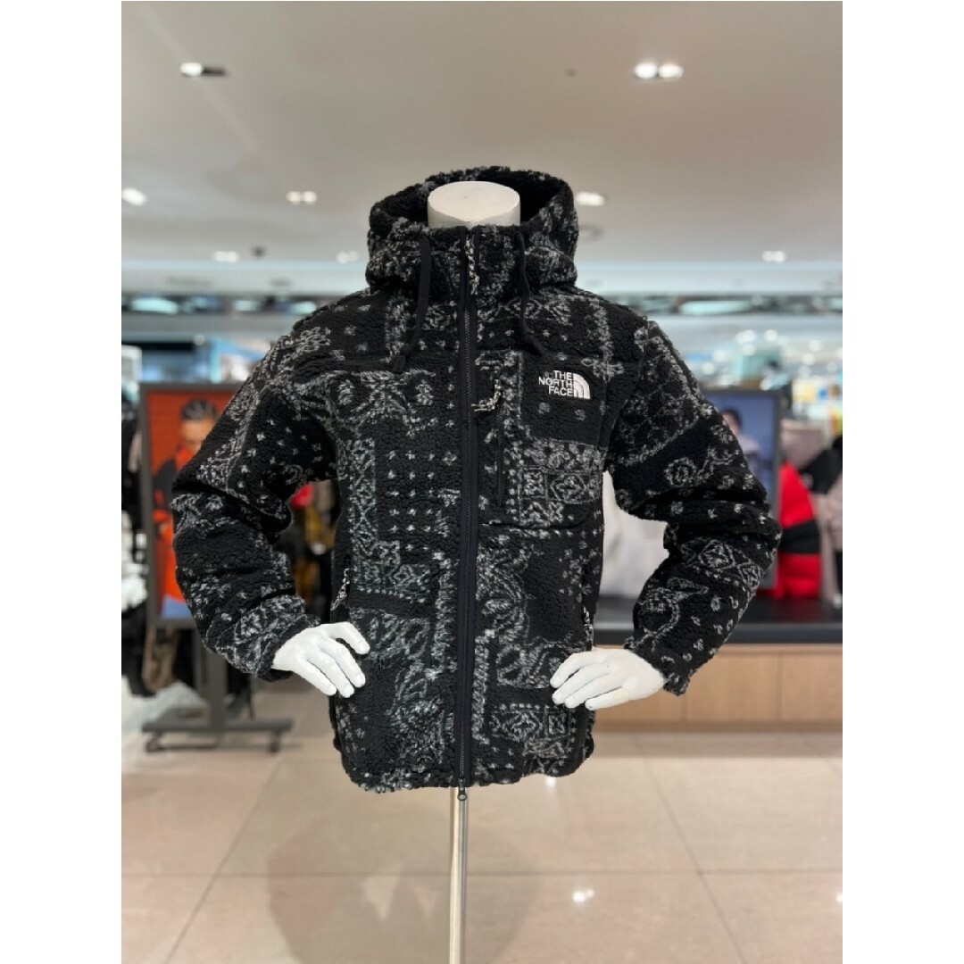 THE NORTH FACE(ザノースフェイス)のノースフェイス フリースジャケット 新品 ボア ペイズリー柄 アウター XL メンズのジャケット/アウター(ブルゾン)の商品写真