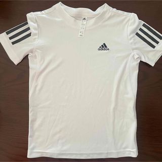 アディダス(adidas)のadidas スポーツウェア(Tシャツ/カットソー)