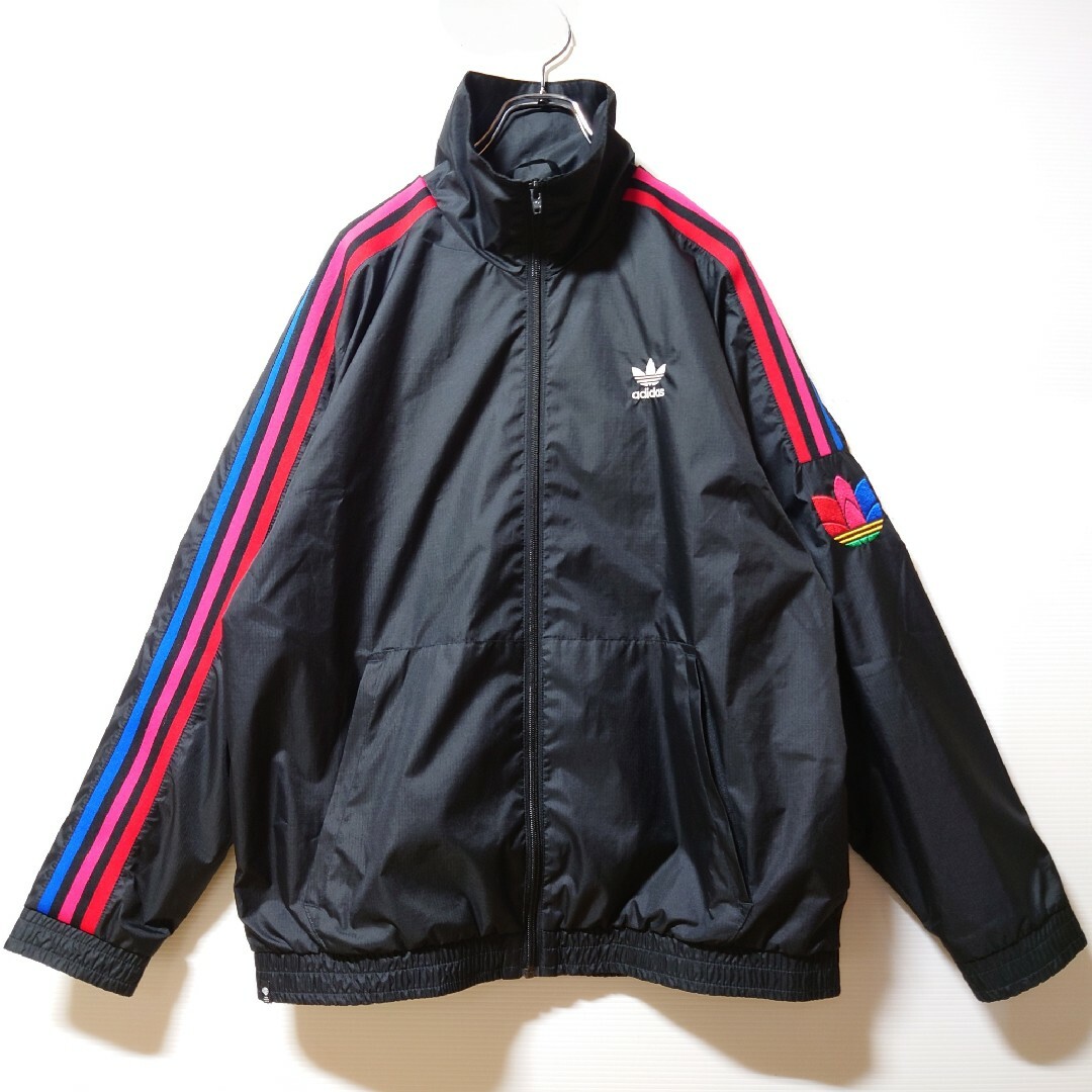 adidas(アディダス)のadidas★ルーズフィット トラックジャケット★黒★2XL★男女兼用 メンズのジャケット/アウター(ナイロンジャケット)の商品写真