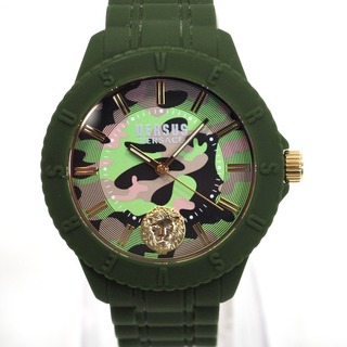 VERSACE - ヴェルサーチ メンズ 腕時計 VERSUS ライオン VSPOY7121 クォーツ カモフラージュ文字盤 グリーン系 Th957482 美品・中古