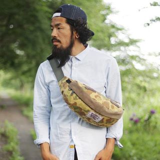 ネイタルデザイン(NATAL DESIGN)のRIVENDELL MOUNTAIN WORKS HIP HUGGER Camo(ボディーバッグ)