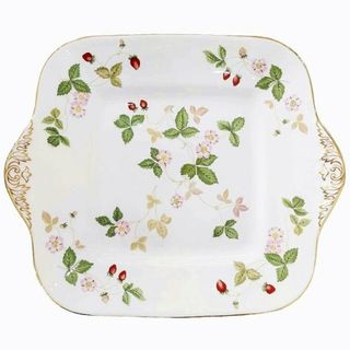 ウェッジウッド(WEDGWOOD)のウェッジウッド 黒壺 ワイルドストロベリー ブレッド&バター プレート 大皿(食器)