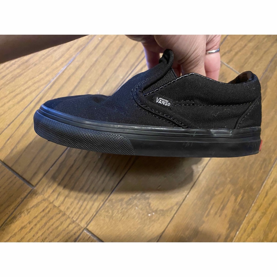 VANS(ヴァンズ)のバンズのスリッポン キッズ/ベビー/マタニティのキッズ靴/シューズ(15cm~)(スリッポン)の商品写真