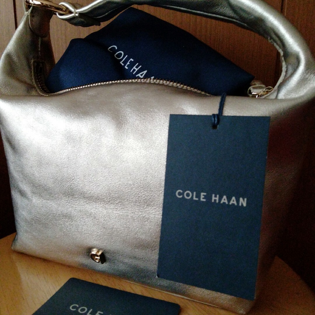 Cole Haan - コールハーン ミニホーボーバッグ 新品の通販 by Cole Haan - コールハーン ミニホーボーバッグ 新品の通販 by