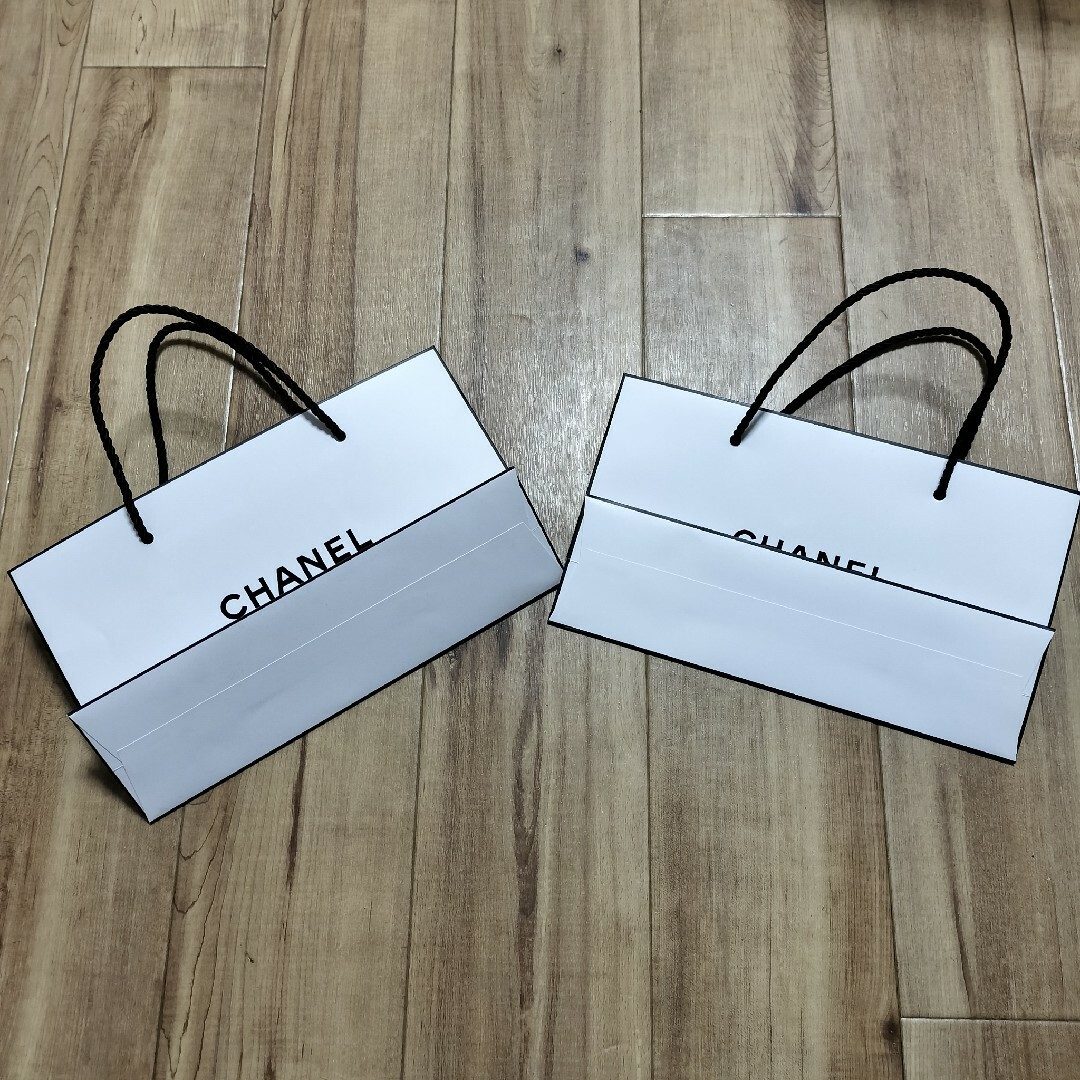 CHANEL(シャネル)のCHANEL　シャネル　ショッパー　紙袋 レディースのバッグ(ショップ袋)の商品写真