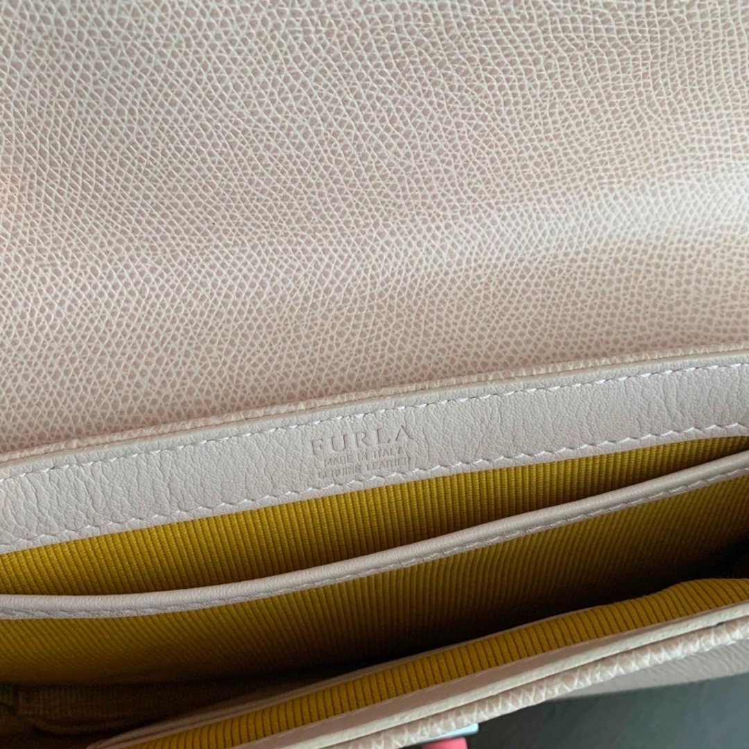 Furla(フルラ)のFURLA フルラ 美品【希少】カラフル クラッチバッグ　イタリア製 レディースのバッグ(クラッチバッグ)の商品写真