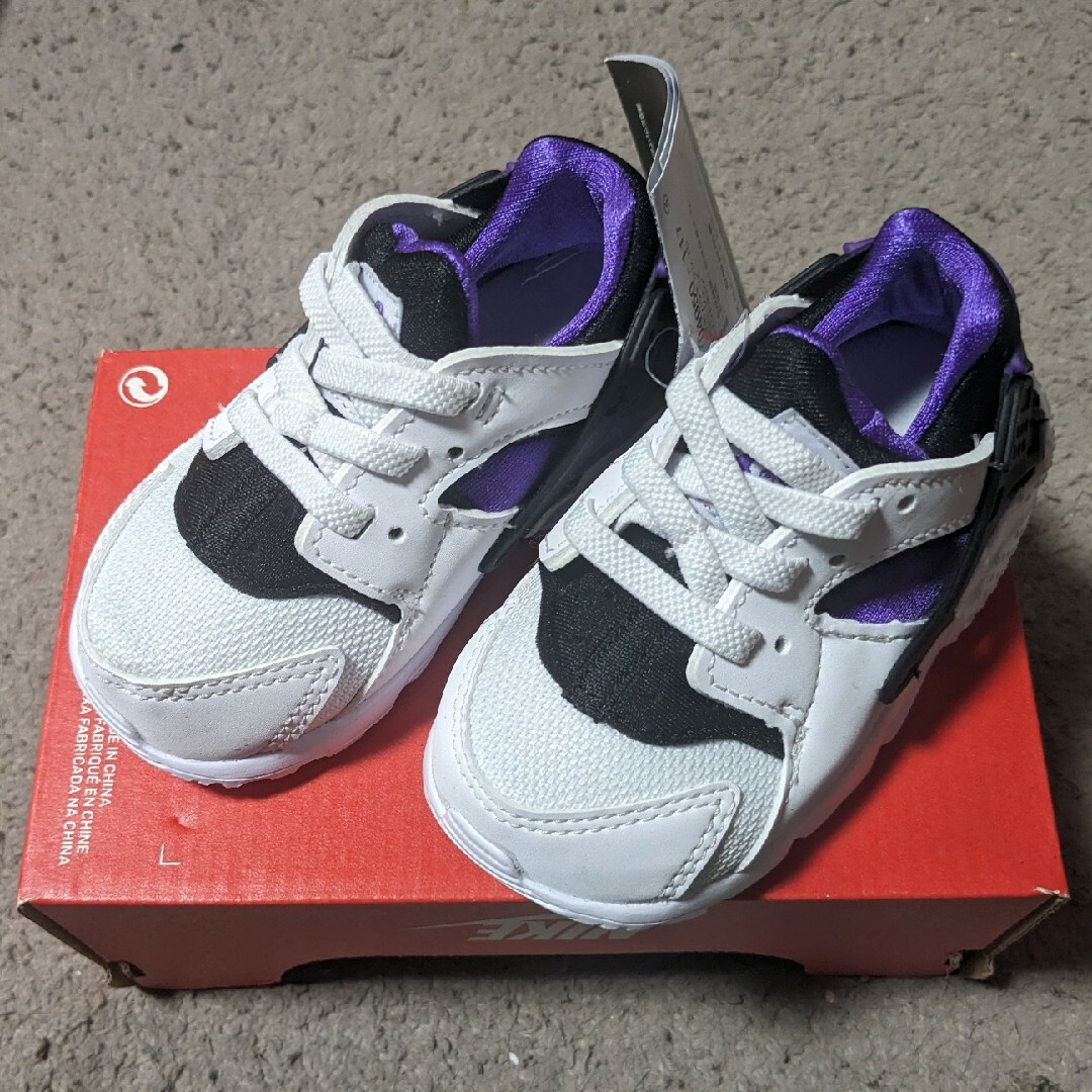 NIKE(ナイキ)の新品　NIKE HUARACHE RUN(TD) ナイキ ハラチ 11cm キッズ/ベビー/マタニティのベビー靴/シューズ(~14cm)(スニーカー)の商品写真