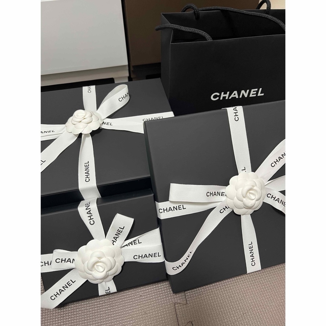 CHANEL(シャネル)の新品 CHANEL 24S フラグメント カードケース 財布 キャビアスキン レディースのファッション小物(財布)の商品写真